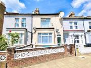 3 Bed, Block of Apartments, Whittington Road, N22...