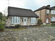 3 Bed Bungalow, Devonshire Road, NW7