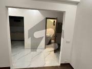 3 Bed DD Apartment For Rent