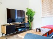 3 Bed Detached House, Rolls Crescent, M15