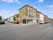 3 Bed, End of Terrace, 24A & 24B Glenburnie Road,...