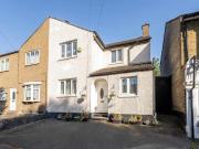 3 Bed, End of Terrace, Hale End Road, IG8 [INVESTMENT...
