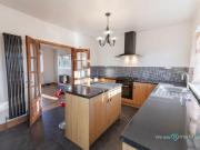 3 bed End of Terrace to rent in Sheffield South...