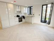 3 Bed First Floor Flat, Balvinder apartments