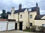 3 bed flat / apartment charlton church lane charlton se7...