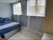 3 Bed Flat, Ealing Broadway, W5