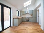 3 Bed Flat, Evelyn Road, SW19