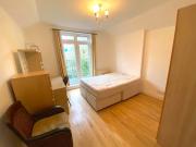 3 Bed Flat FOR RENT