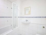 3 bed flat for sale