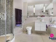 3 bed flat for sale