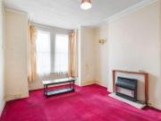 3 bed flat for sale