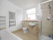 3 bed flat for sale