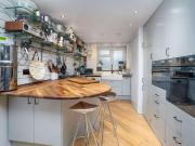 3 bed flat for sale