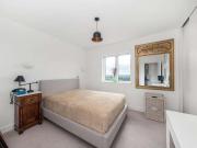3 bed flat for sale