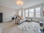 3 bed flat for sale
