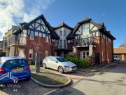 3 bed flat for sale