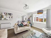 3 bed flat for sale