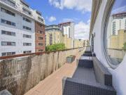 3 bed flat for sale
