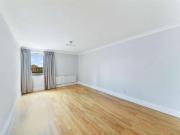 3 bed flat for sale