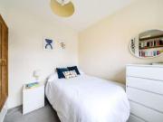 3 bed flat for sale