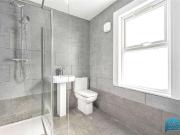 3 bed flat for sale