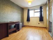 3 bed flat for sale