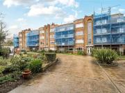 3 bed flat for sale