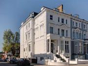 3 bed flat for sale
