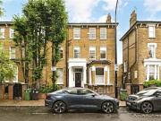 3 bed flat for sale