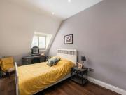 3 bed flat for sale