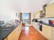 3 bed flat for sale