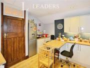3 bed flat for sale