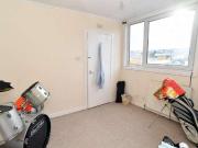 3 bed flat for sale