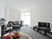 3 bed flat for sale