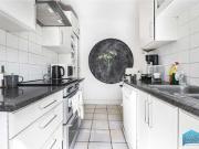 3 bed flat for sale