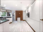 3 bed flat for sale