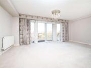 3 bed flat for sale