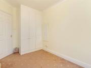 3 bed flat for sale
