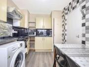 3 bed flat for sale