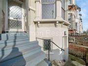 3 bed flat for sale