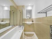 3 bed flat for sale
