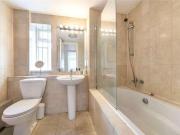 3 bed flat for sale