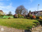 3 bed flat for sale