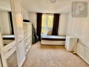 3 bed flat for sale