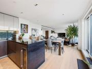 3 bed flat for sale