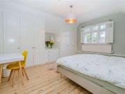 3 bed flat for sale