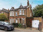 3 bed flat for sale