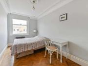 3 bed flat for sale