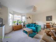3 bed flat for sale