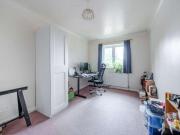 3 bed flat for sale